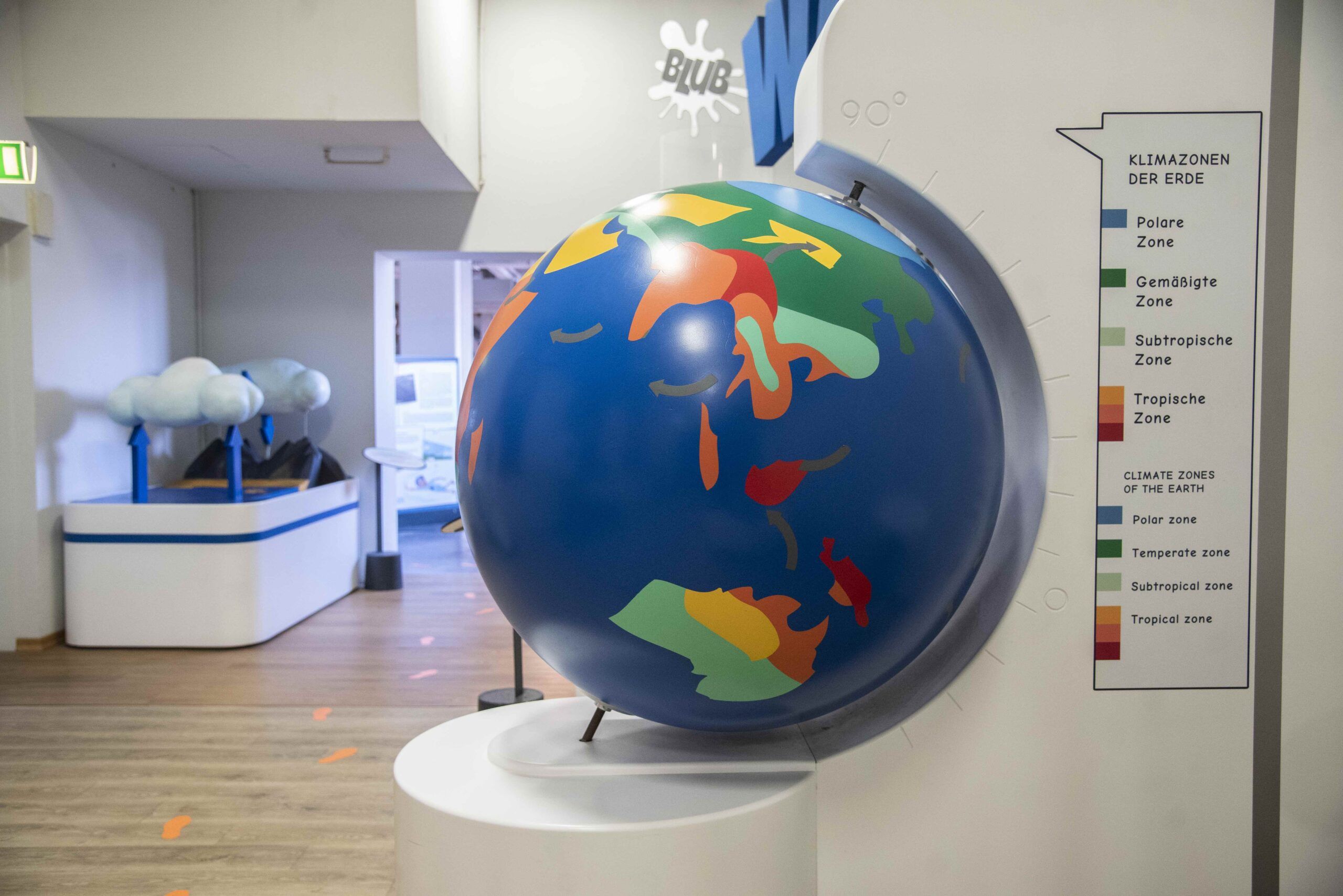 Die starken Vier Globus